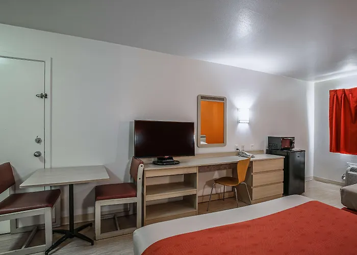 Motel 6-Pasadena, Tx